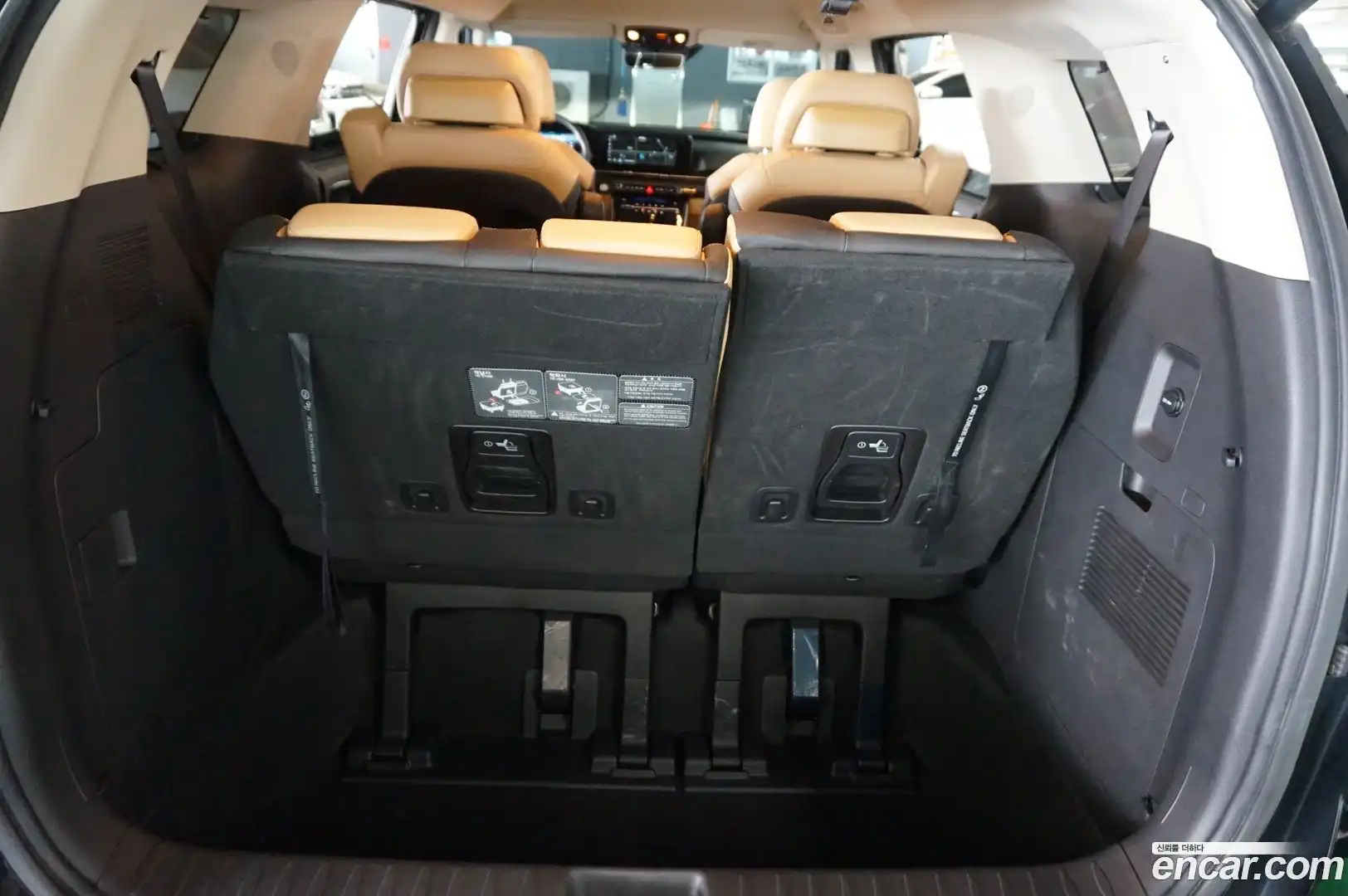Canival Kia 2022.6-OPTION-023