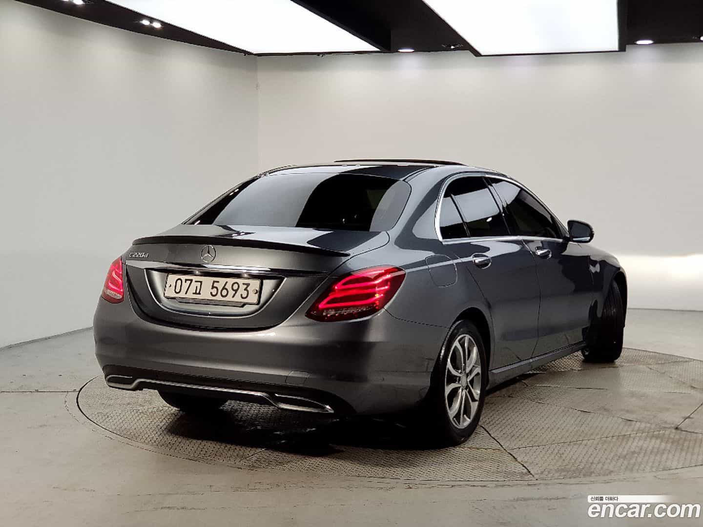 C-Class Mercedes-Benz 2017.2-OUTER-004