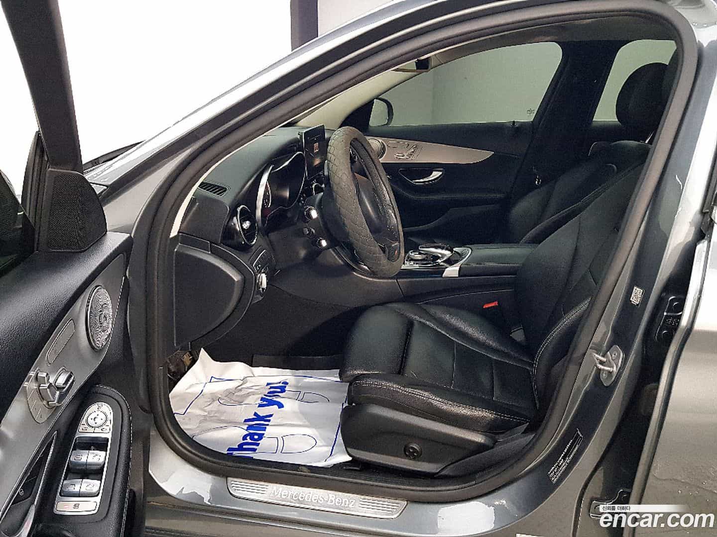 C-Class Mercedes-Benz 2017.2-INNER-008
