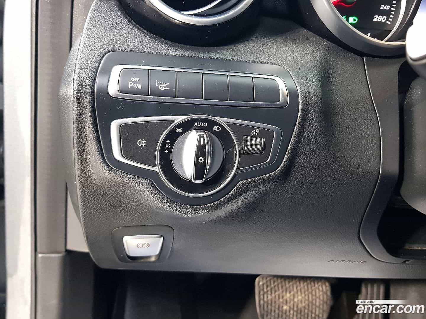 C-Class Mercedes-Benz 2017.2-OPTION-015