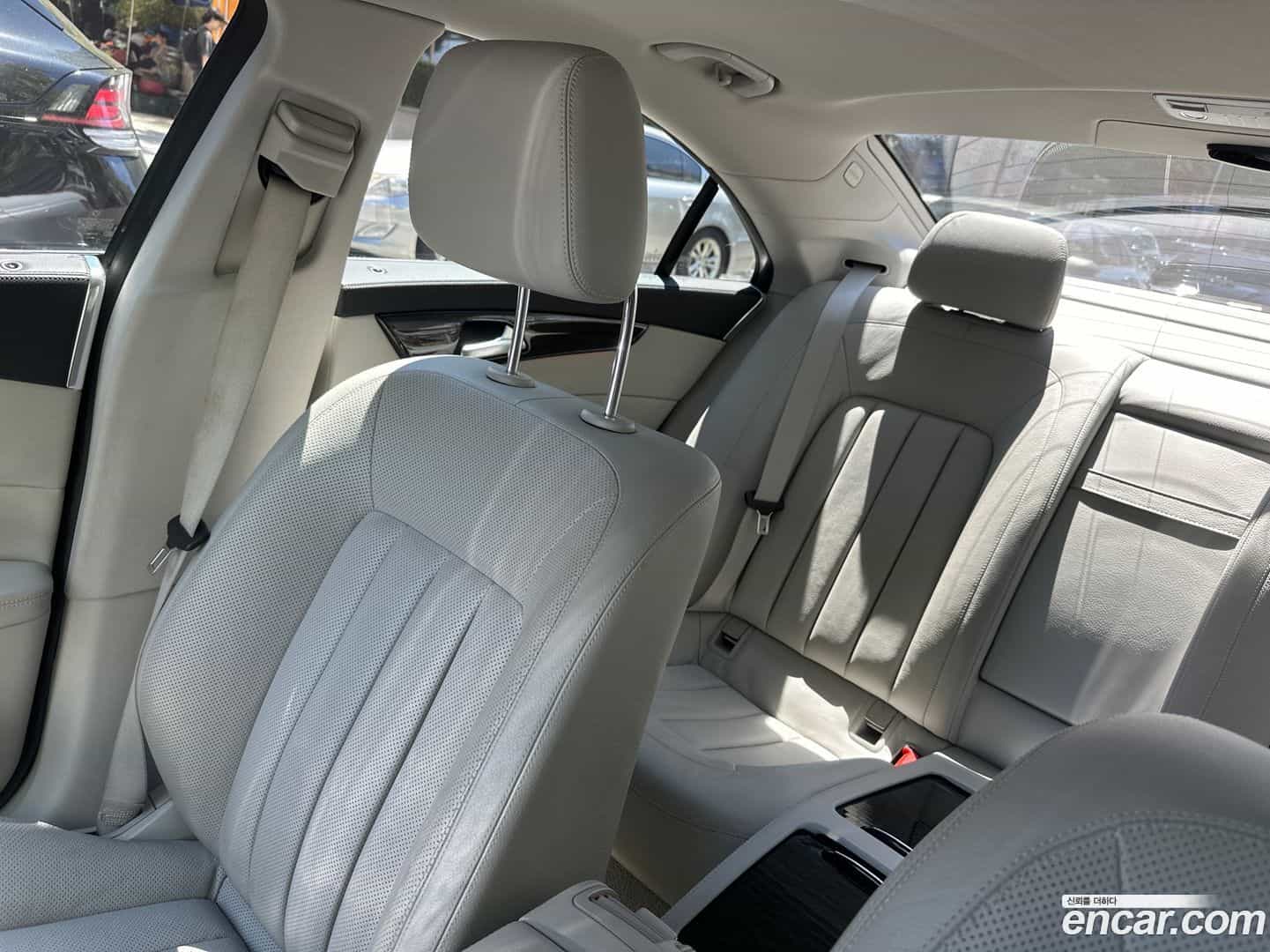CLS-Class Mercedes-Benz 2012.0-OUTER-006