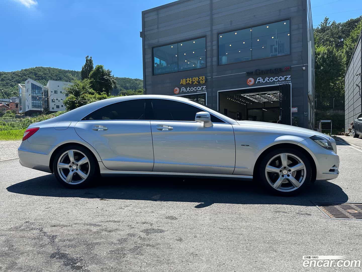 CLS-Class Mercedes-Benz 2012.0-INNER-010