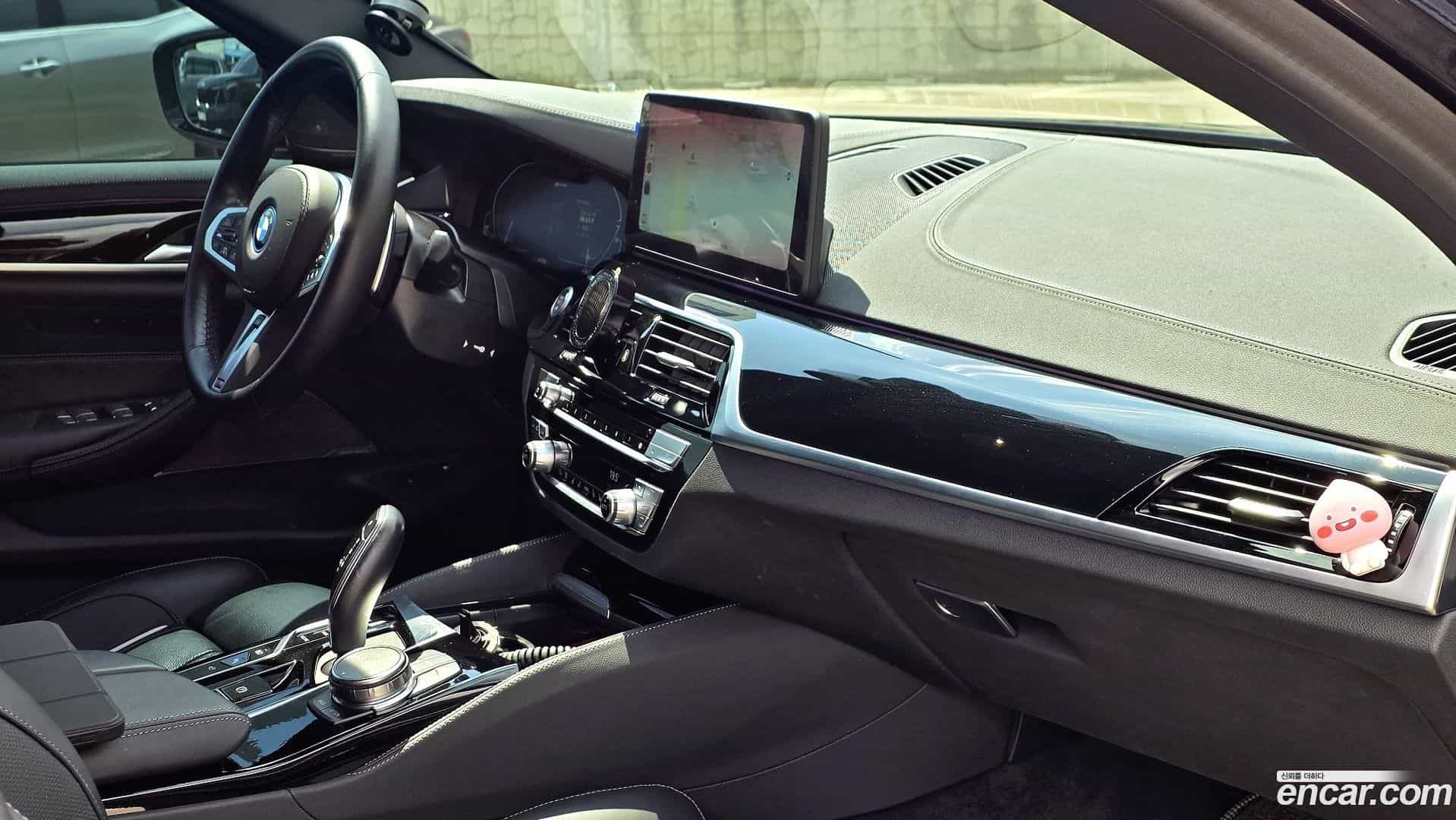 5-Series BMW 2023.6-INNER-008