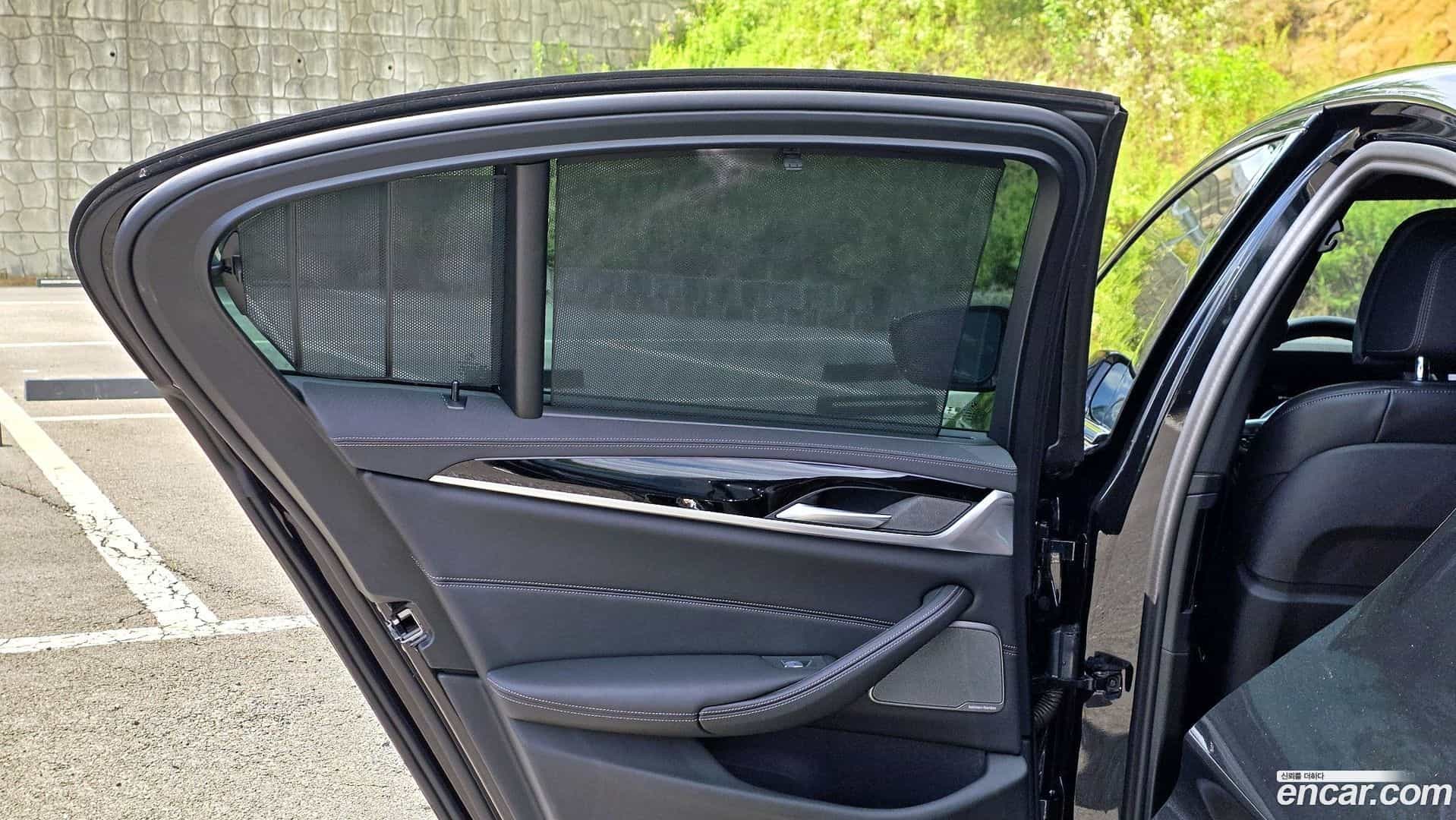 5-Series BMW 2023.6-OPTION-021