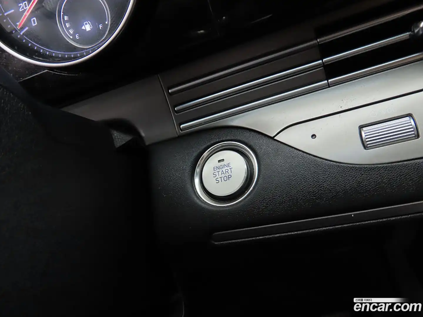 Grandeur Hyundai 2022.1-INNER-010