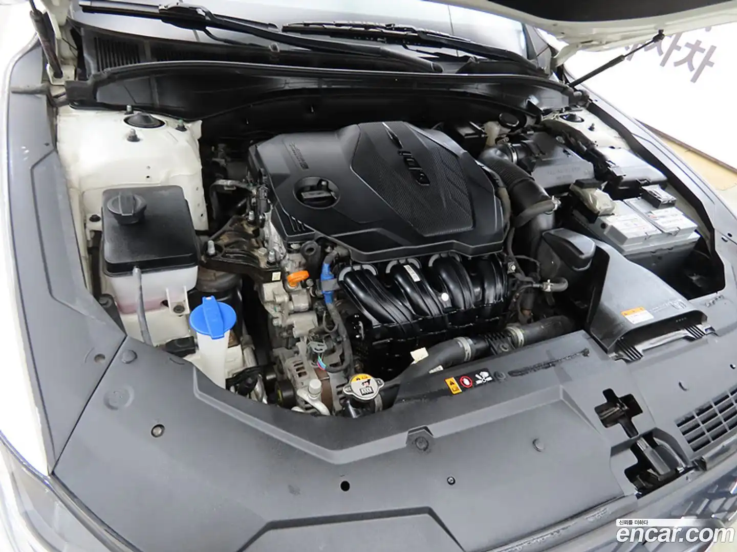 Grandeur Hyundai 2022.1-OPTION-023