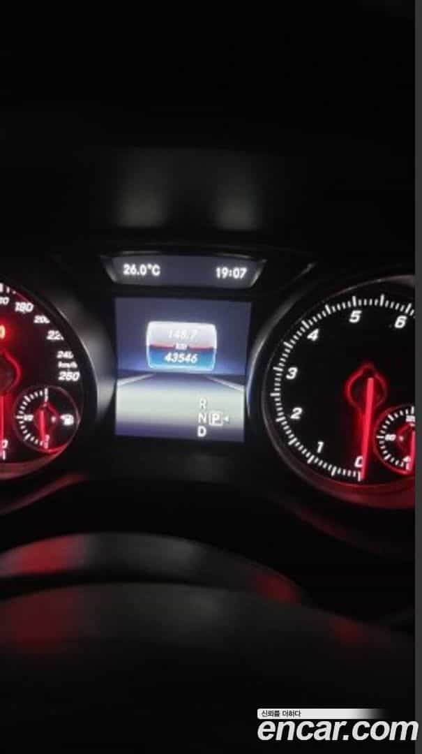 CLA-Class Mercedes-Benz 2016.10-OUTER-003