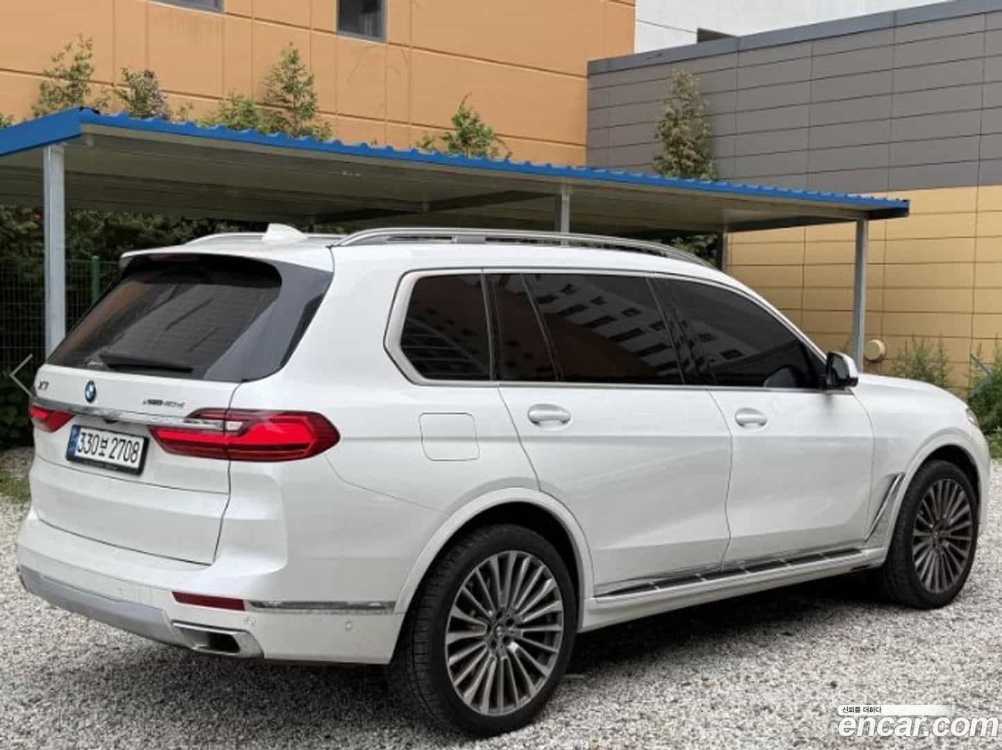 X7 BMW 2022.1-OUTER-002