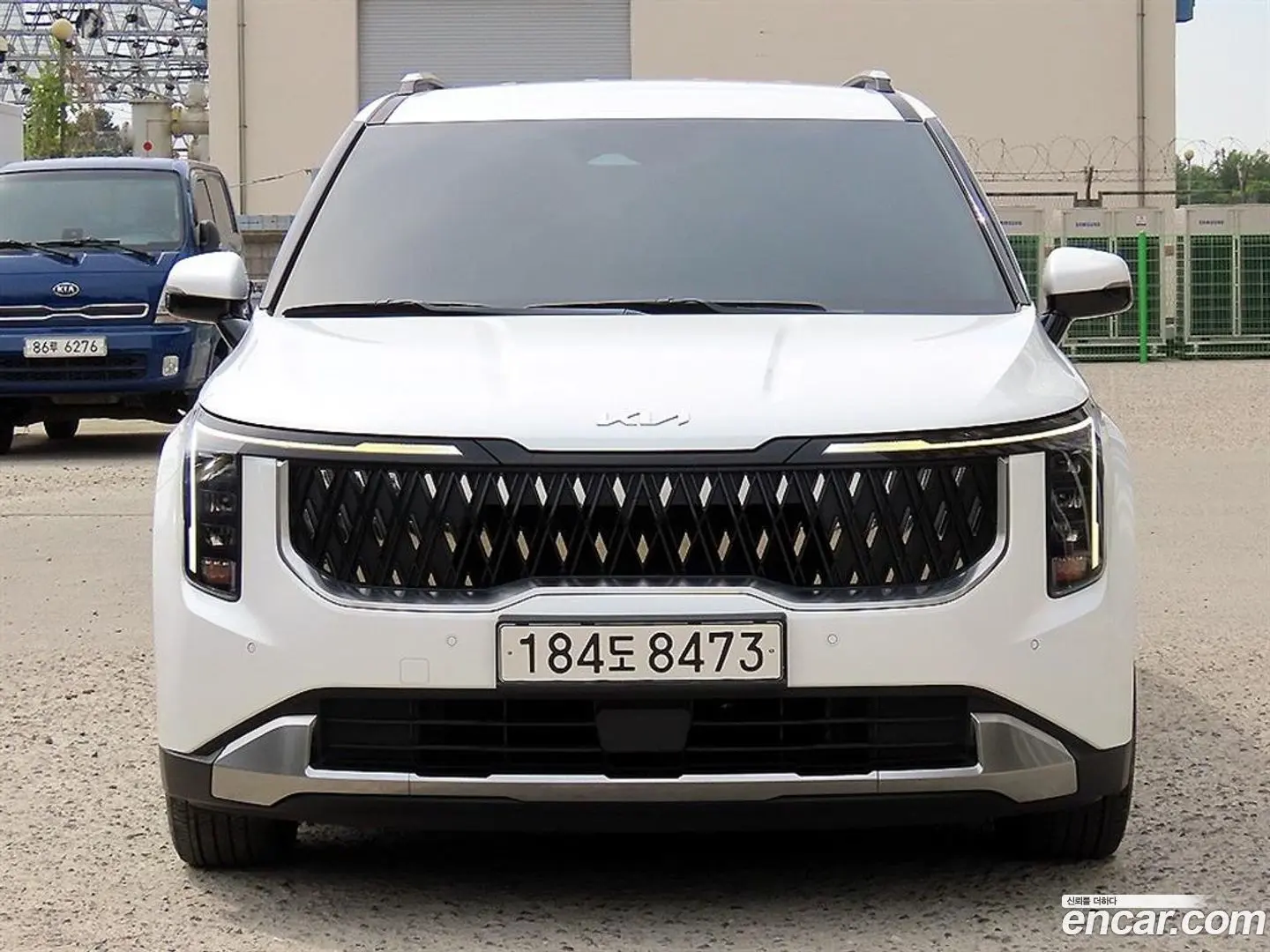 Main__Slider__Photo:Canival Kia 2023.11-0