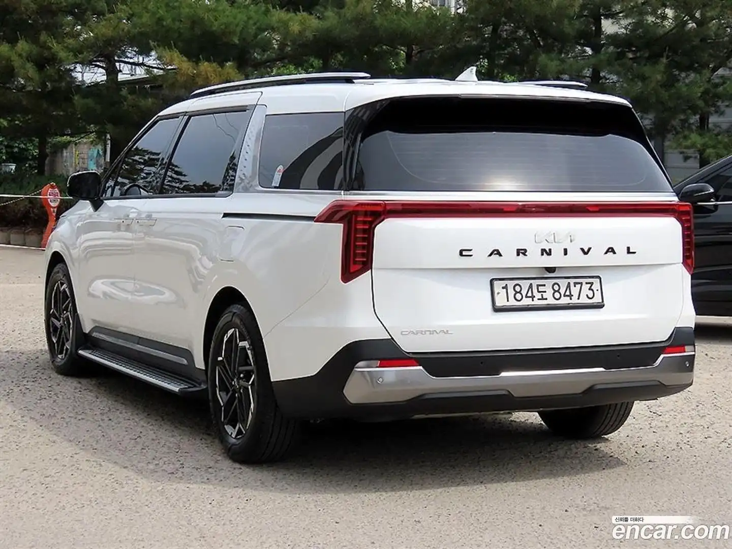 Canival Kia 2023.11-OUTER-003
