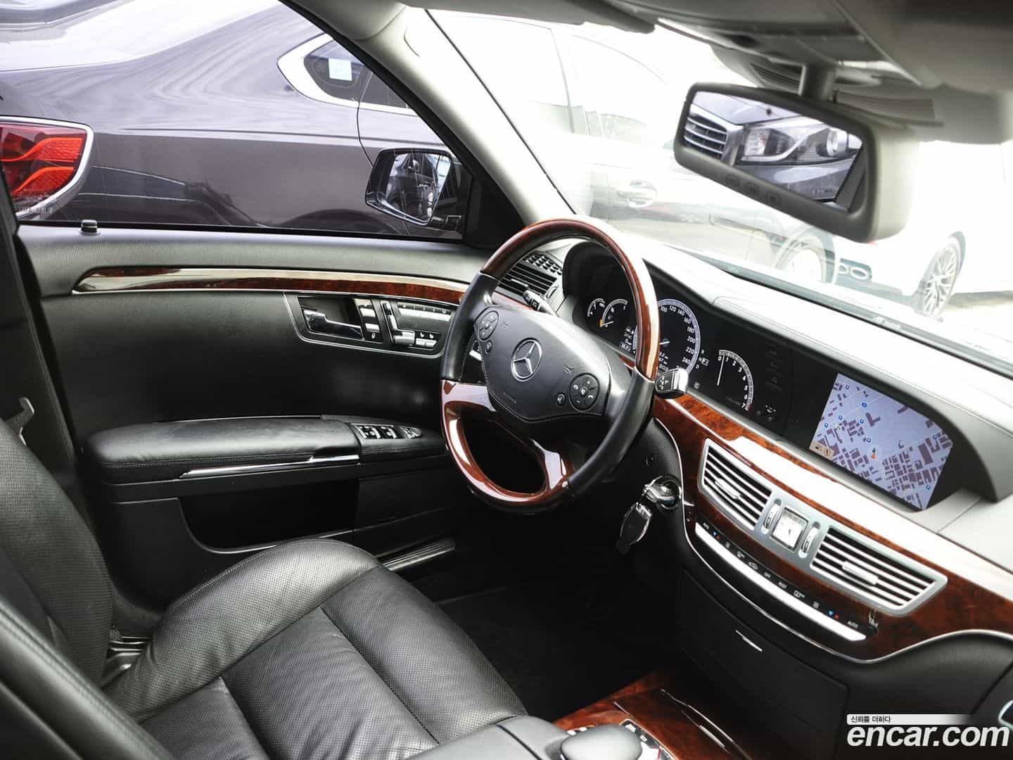 S-Class Mercedes-Benz 2010.9-INNER-008