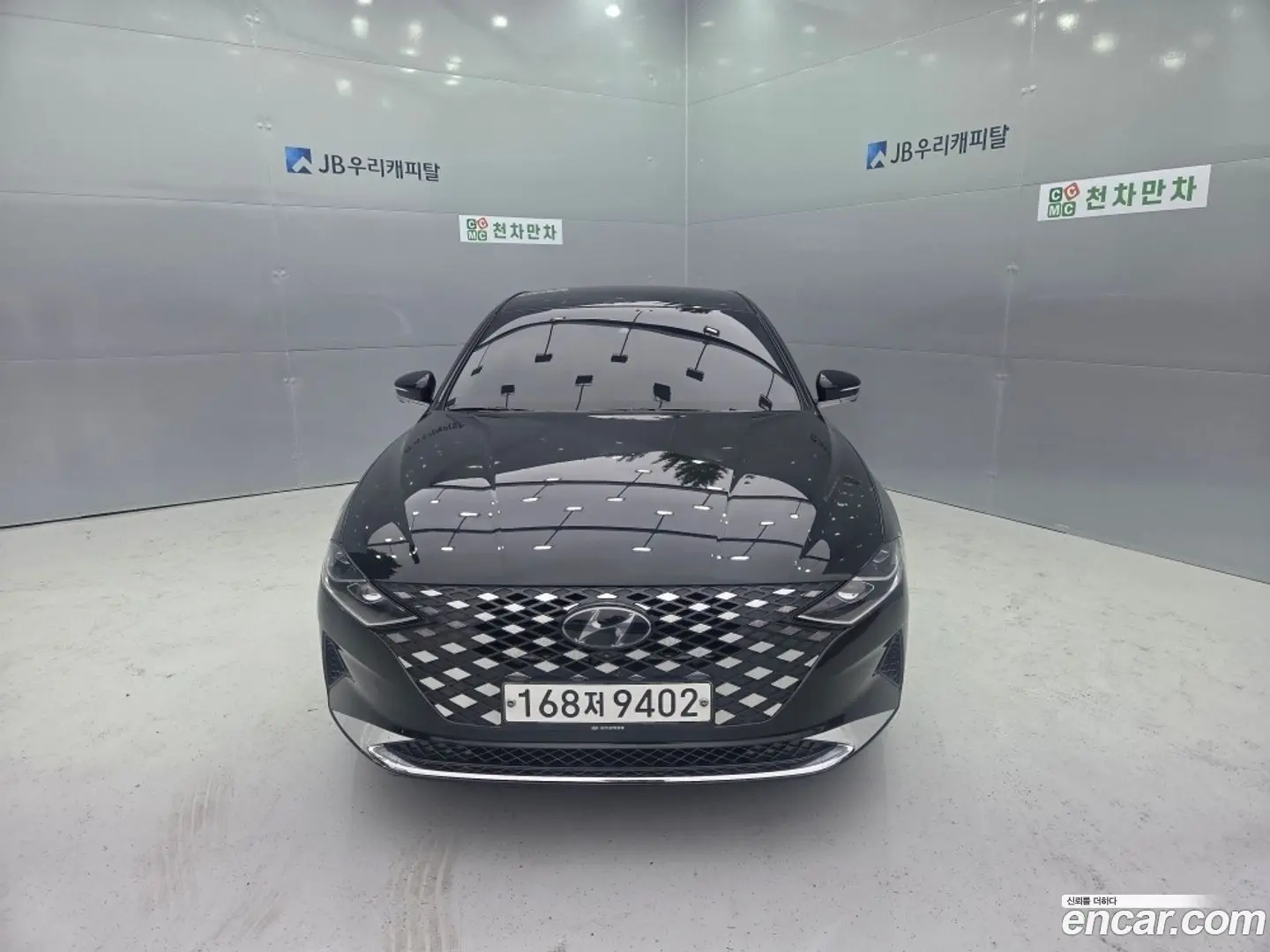 Main__Slider__Photo:Grandeur Hyundai 2020.0-0