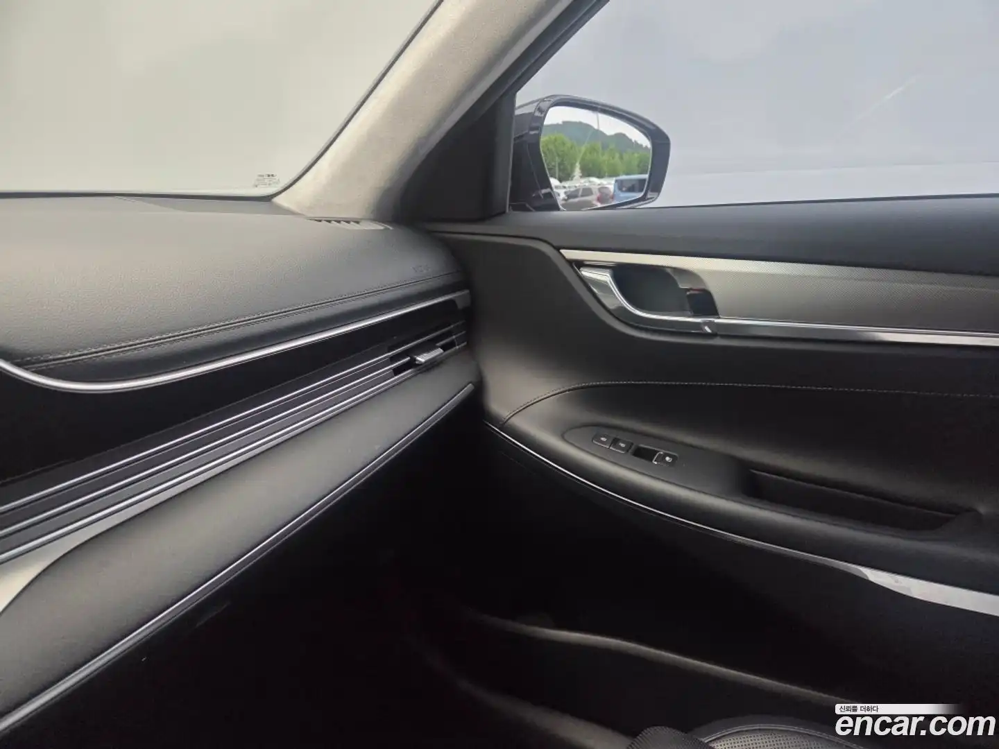 Grandeur Hyundai 2020.0-OPTION-023