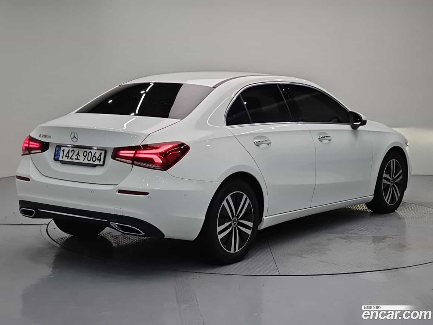 A-Class Mercedes-Benz 2022.4-OUTER-002