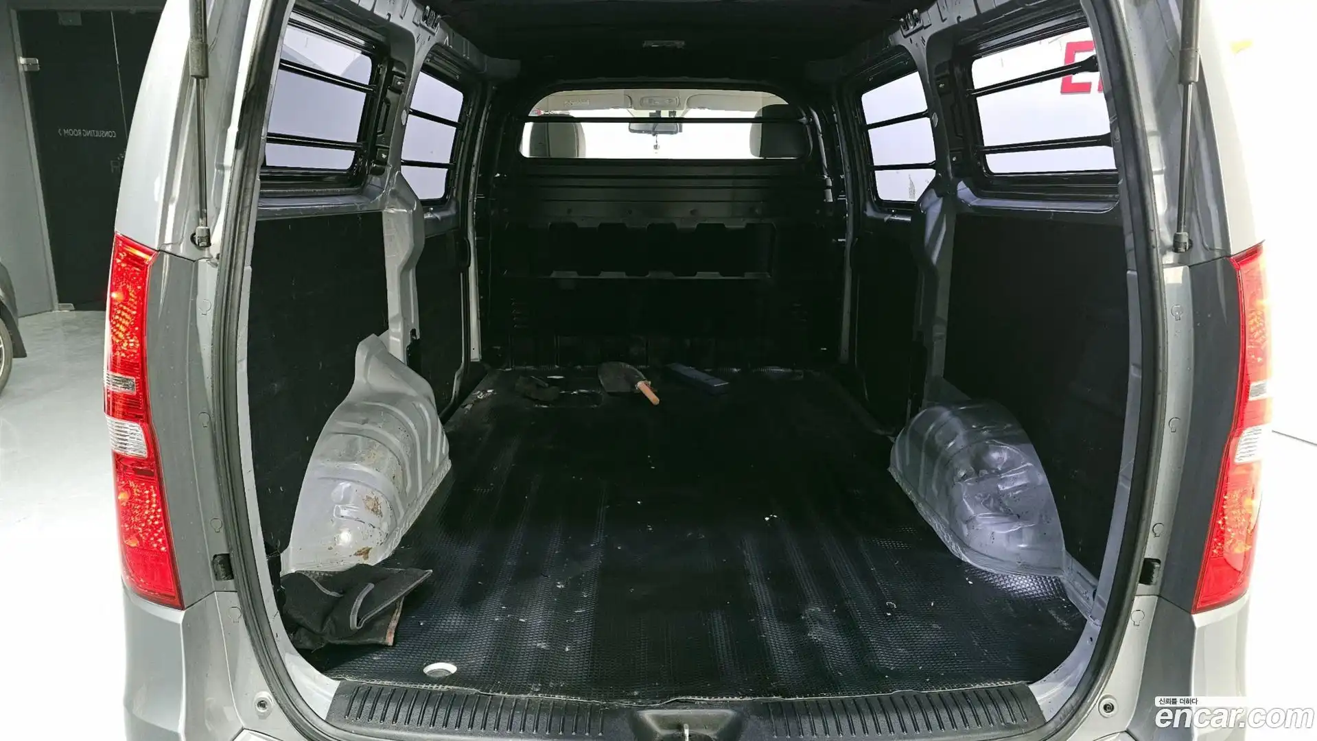 Starex Hyundai 2019.4-OPTION-015