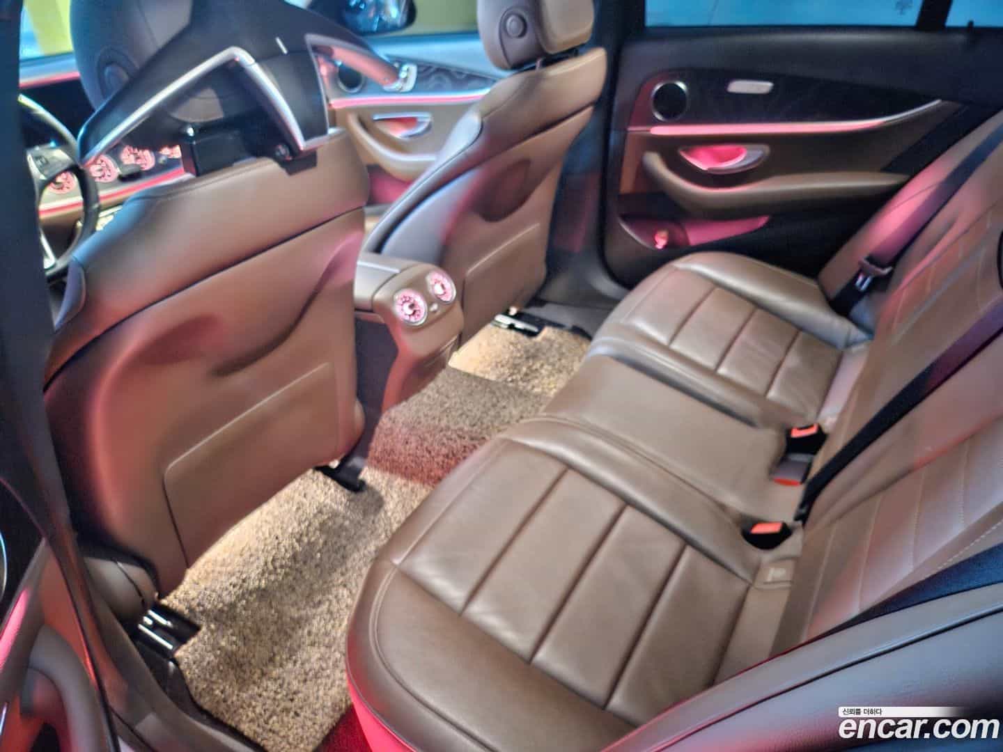 E-Class Mercedes-Benz 2017.3-OUTER-006