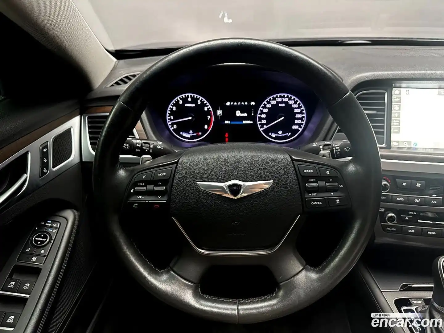 Genesis Hyundai 2016.2-INNER-007