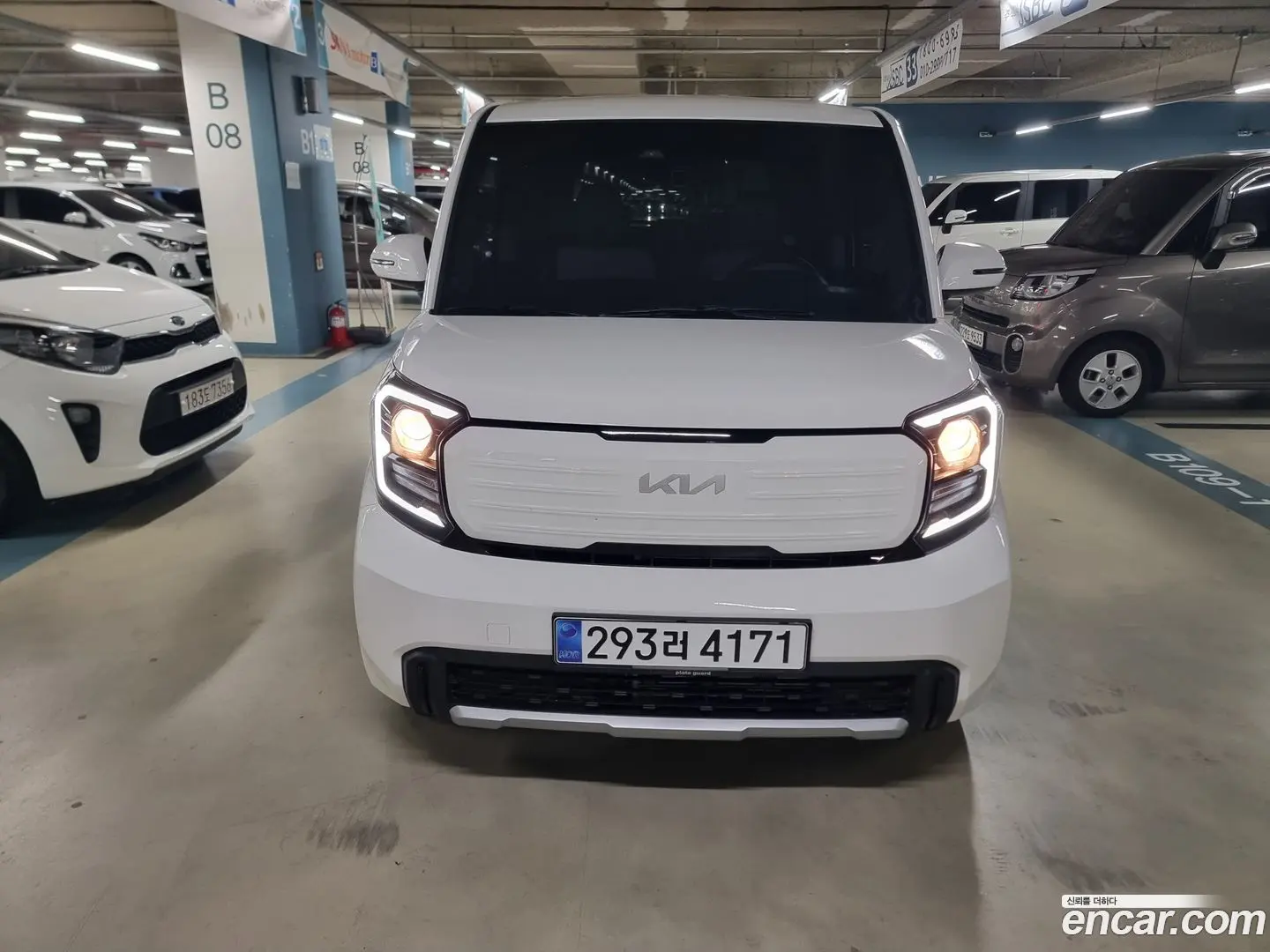 Main__Slider__Photo:RAY Kia 2026.5-0