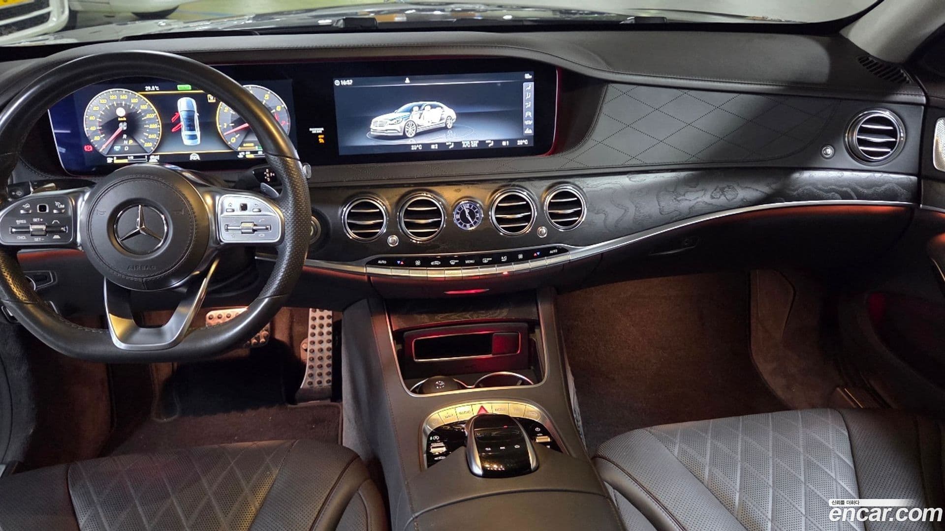 Main__Slider__Photo:S-Class Mercedes-Benz 2018.11-0