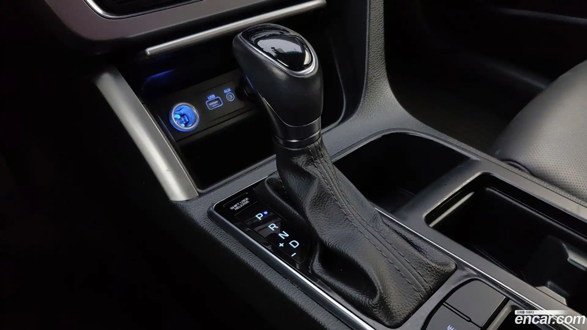 Sonata Hyundai 2014.6-INNER-009