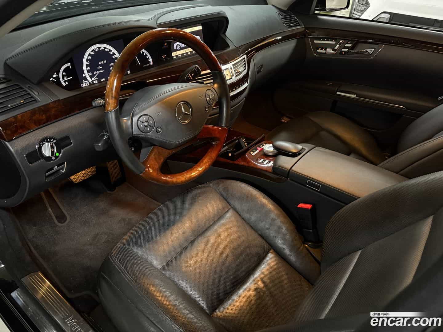 S-Class Mercedes-Benz 2010.5-OPTION-016
