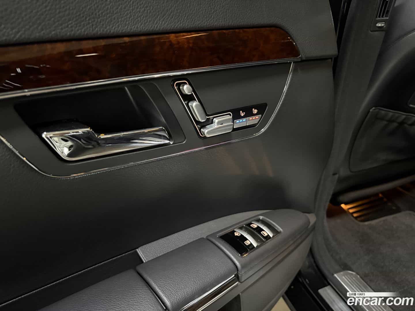 S-Class Mercedes-Benz 2010.5-OPTION-018
