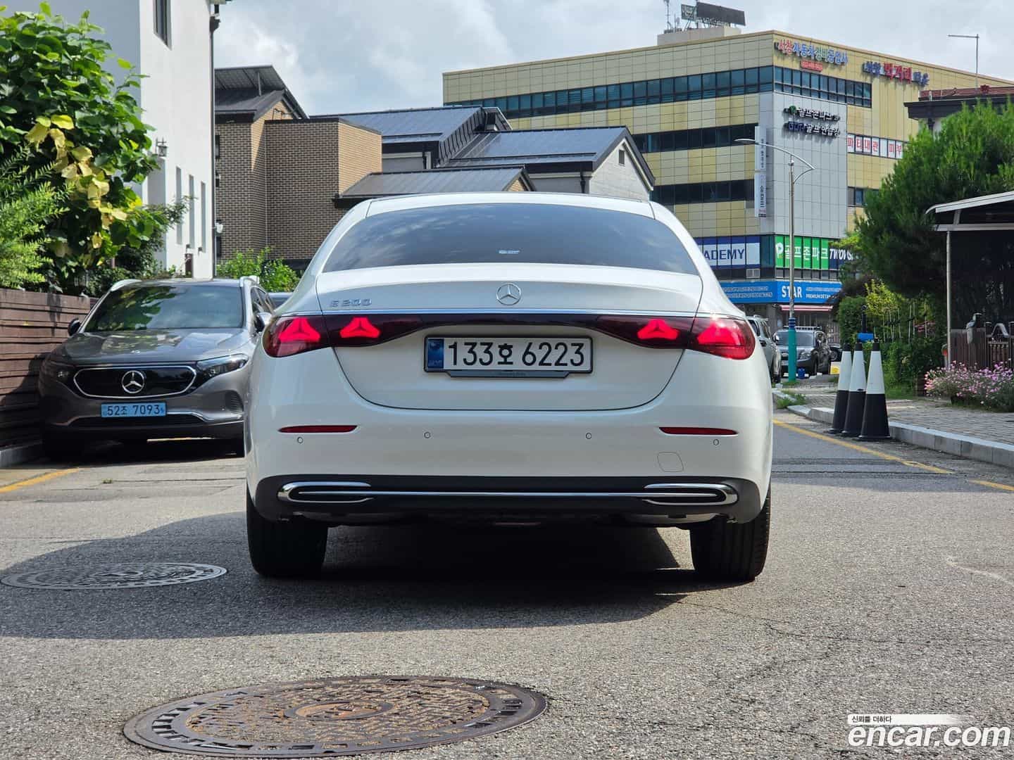 E-Class Mercedes-Benz 2025.11-OUTER-005