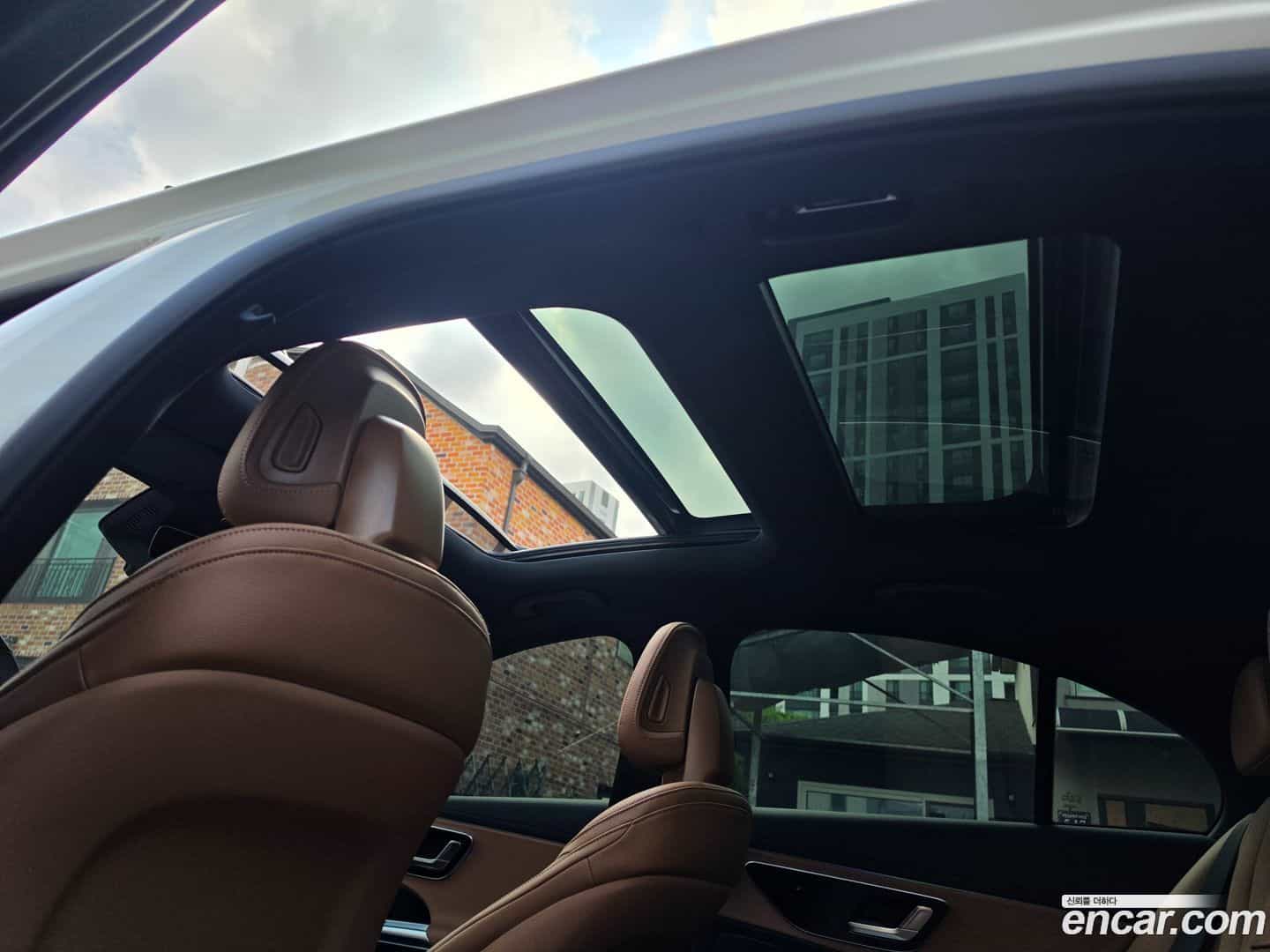 E-Class Mercedes-Benz 2025.11-OPTION-016