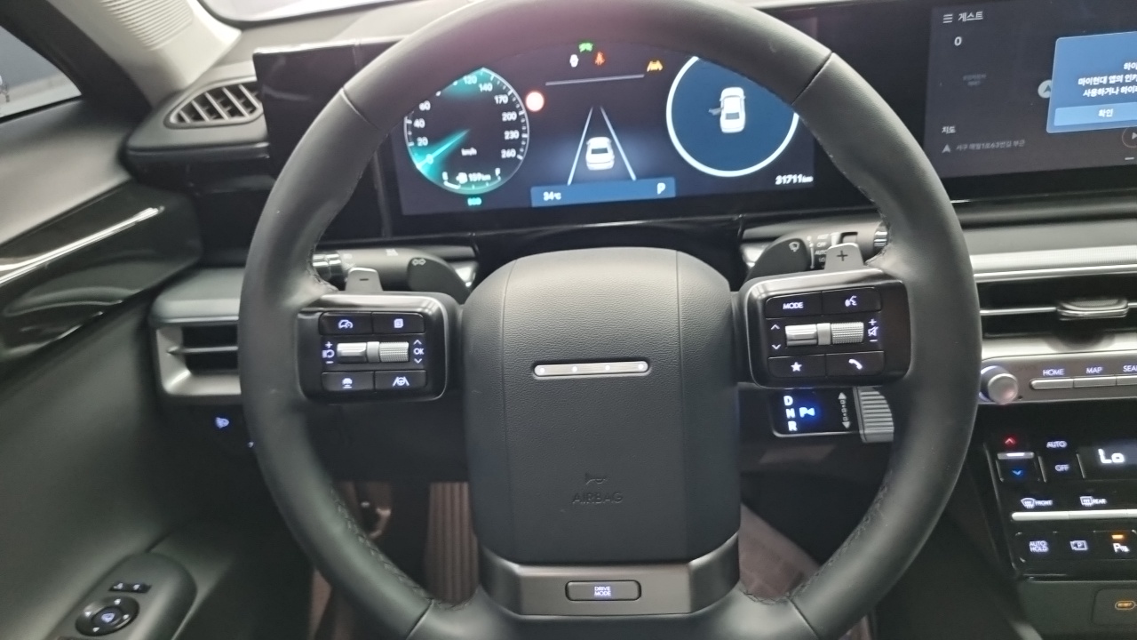 Grandeur Hyundai 2023.1-OPTION-016
