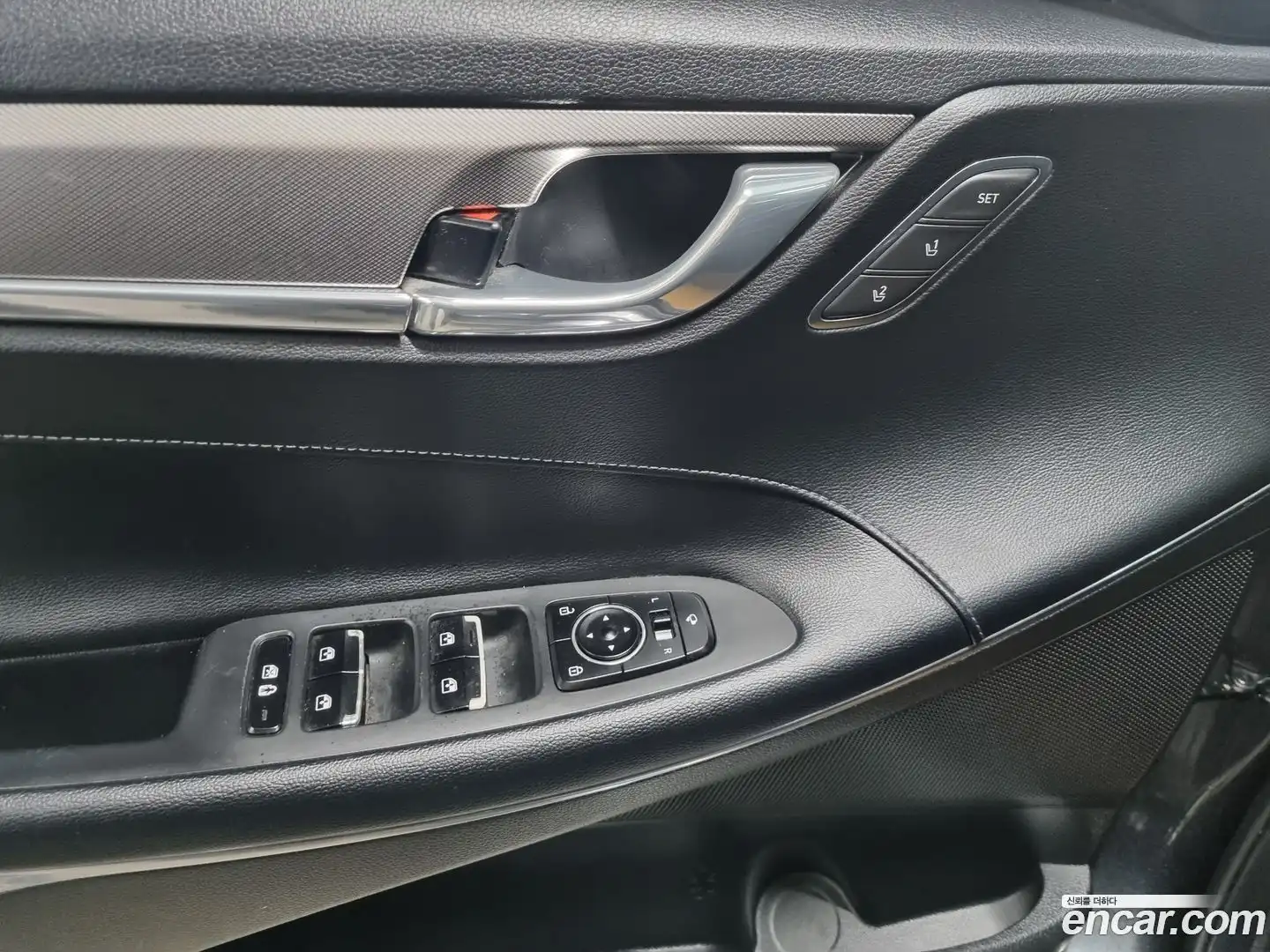 Grandeur Hyundai 2020.3-OPTION-015