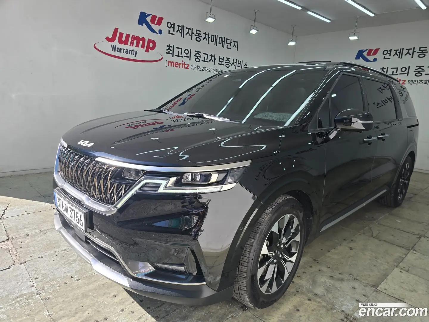Main__Slider__Photo:Canival Kia 2022.9-0