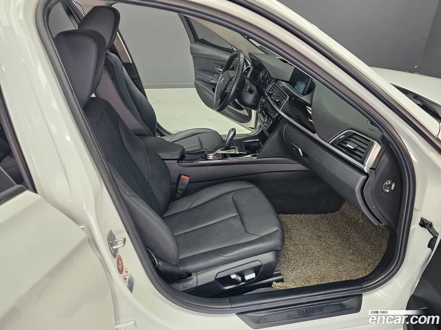 3-Series BMW 2017.0-OPTION-015