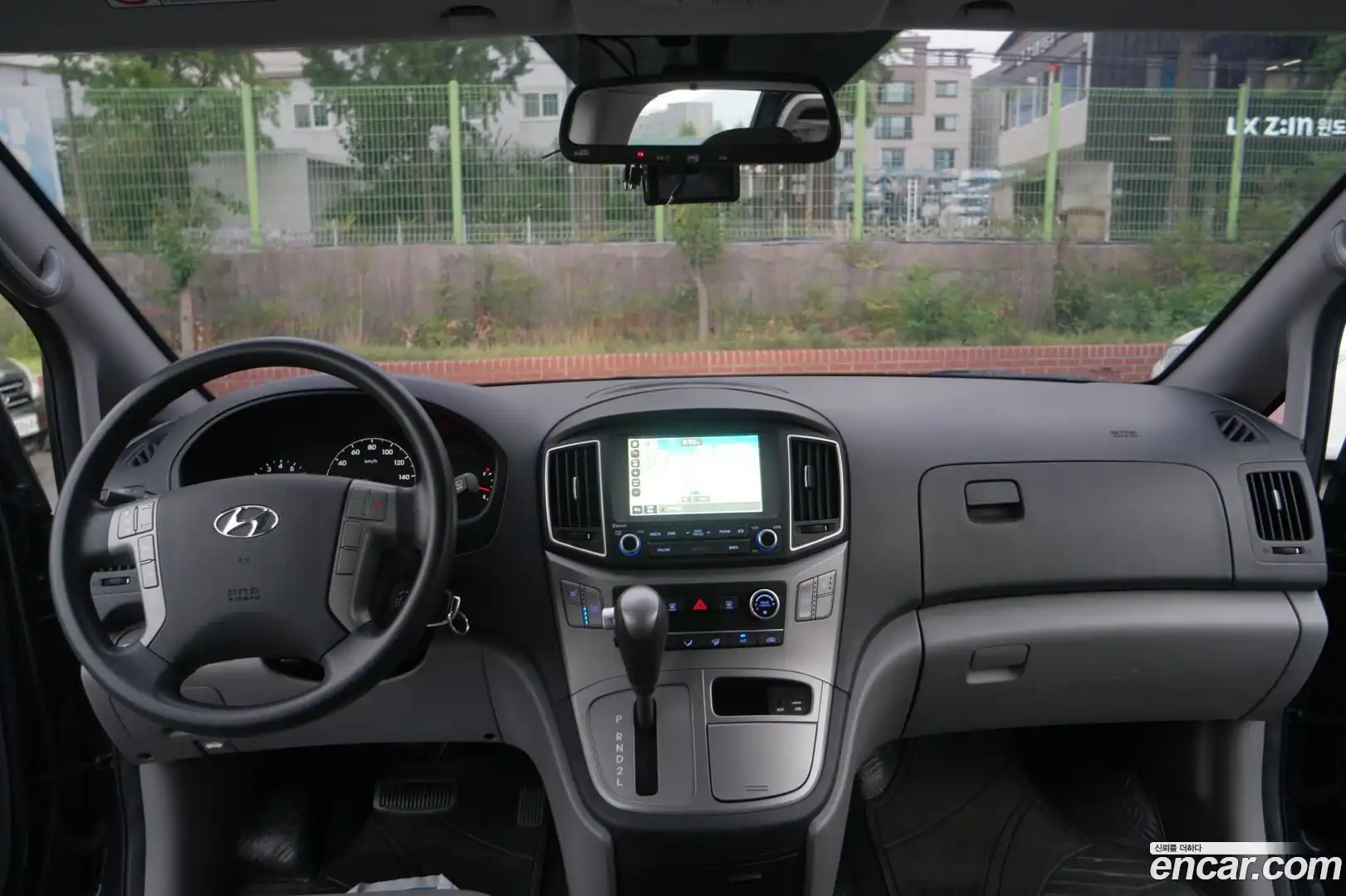 Starex Hyundai 2017.6-INNER-007