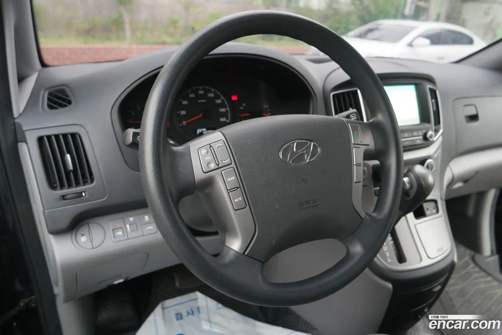 Starex Hyundai 2017.6-OPTION-022