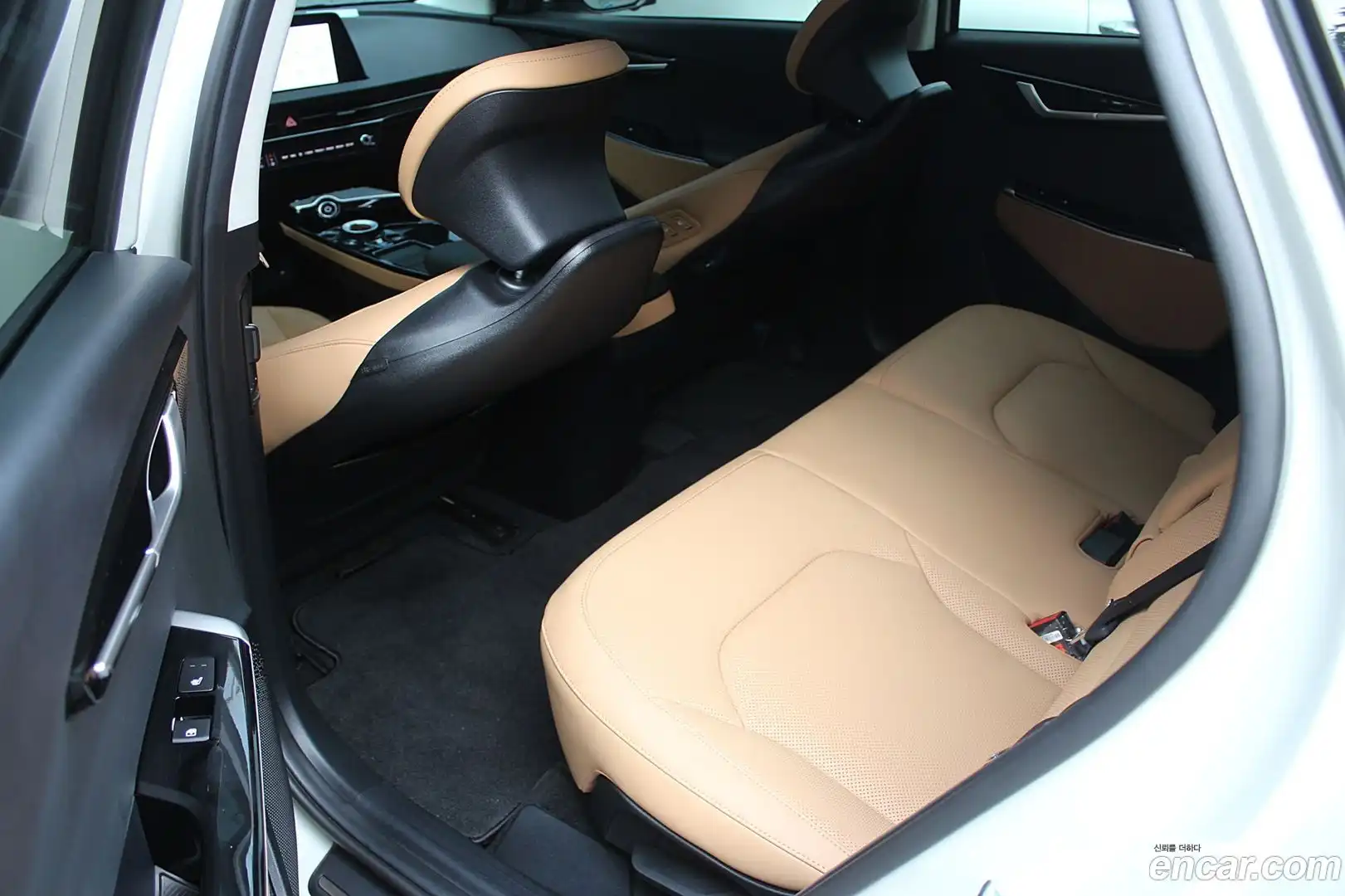 EV6 Kia 2022.7-OPTION-019