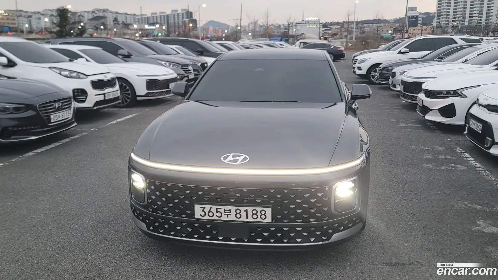 Grandeur Hyundai 2023.0-OUTER-003