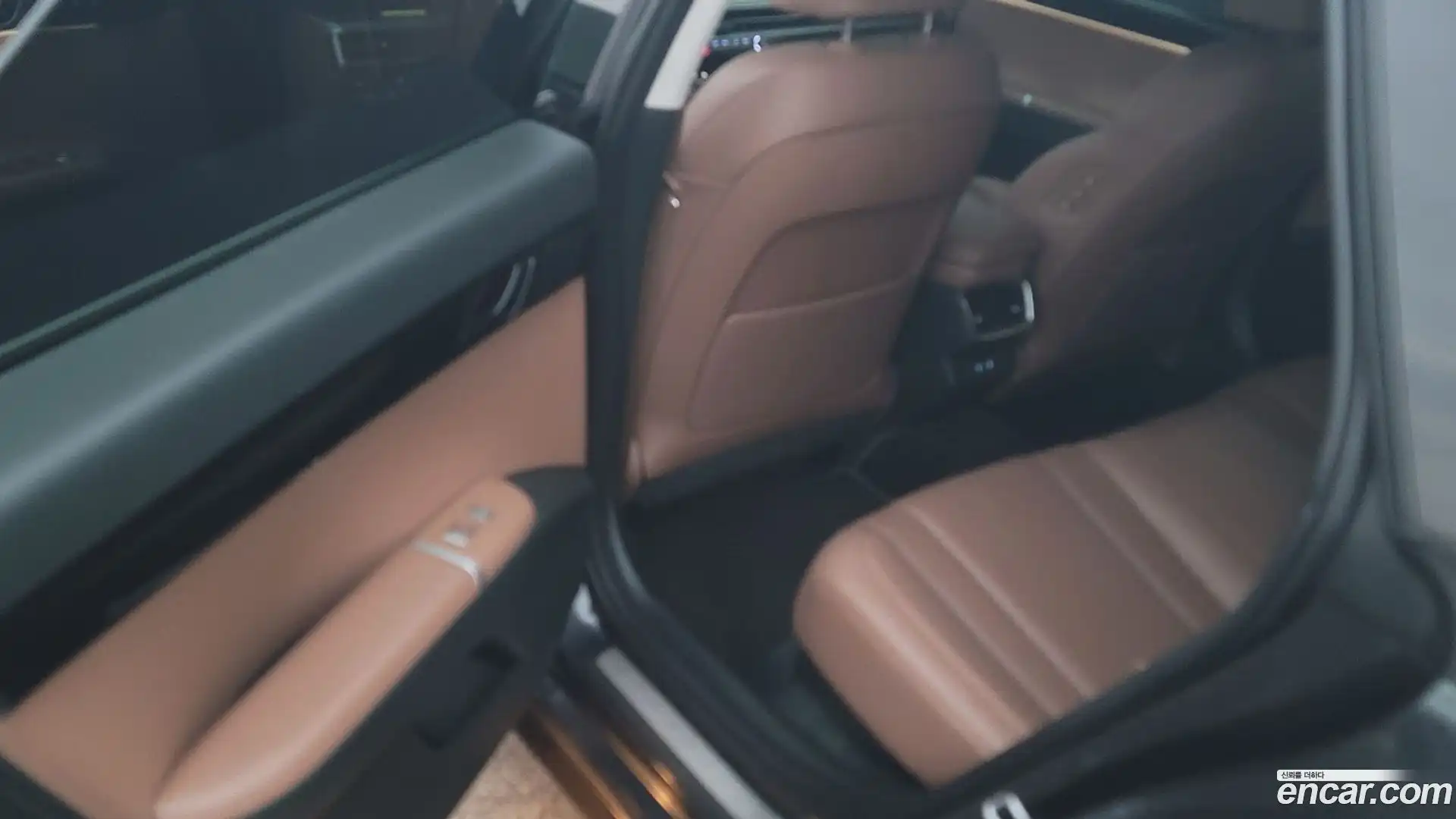 Grandeur Hyundai 2023.0-OPTION-015