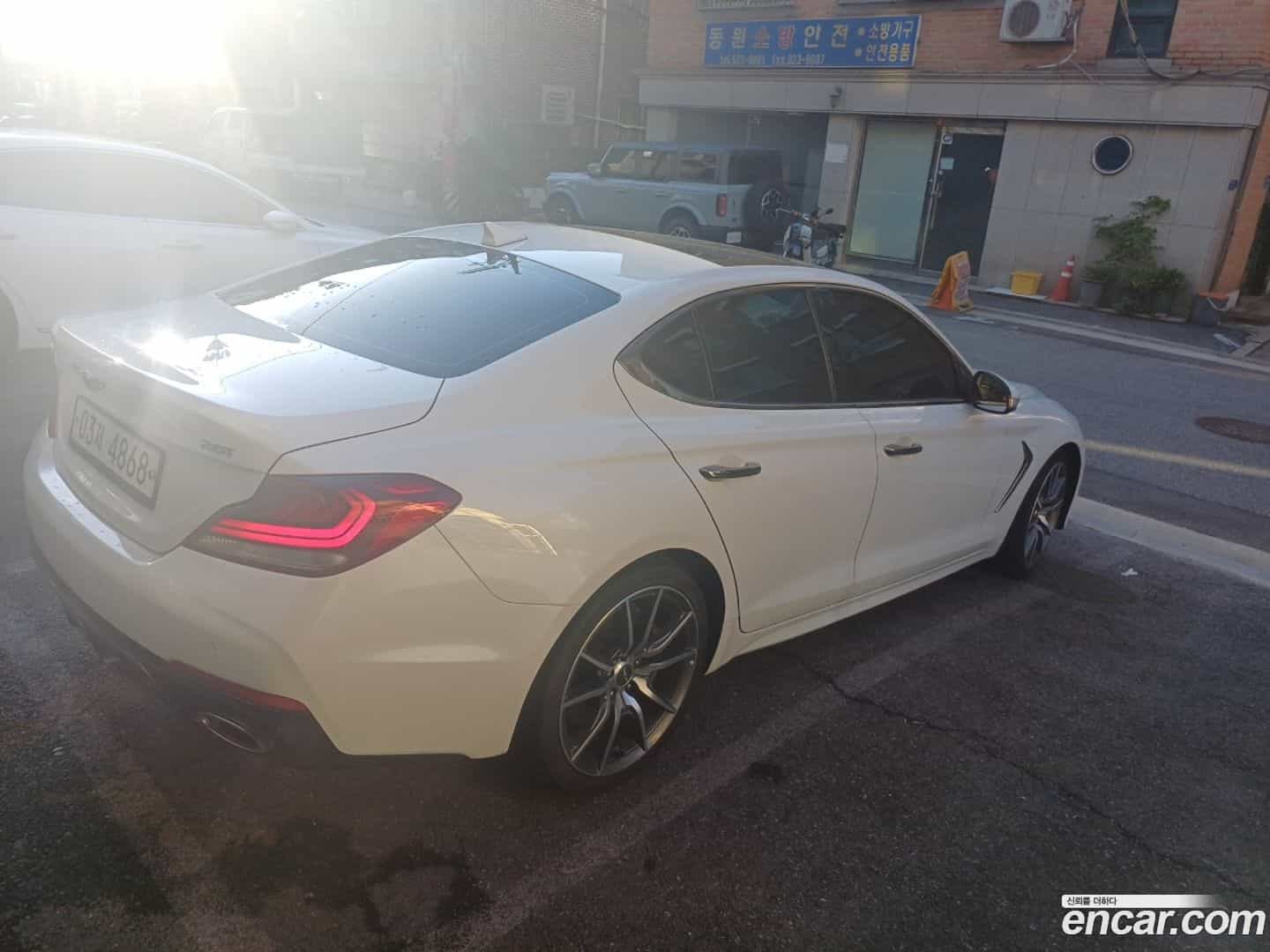G70 Genesis 2019.0-OUTER-005