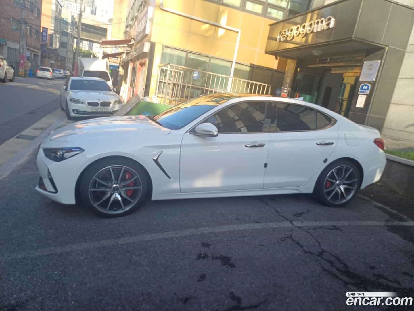 G70 Genesis 2019.0-OUTER-006