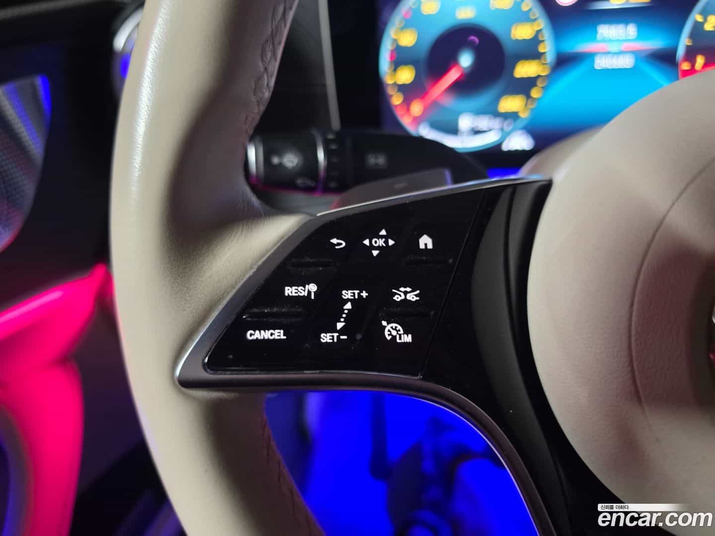 CLS-Class Mercedes-Benz 2022.10-OPTION-017