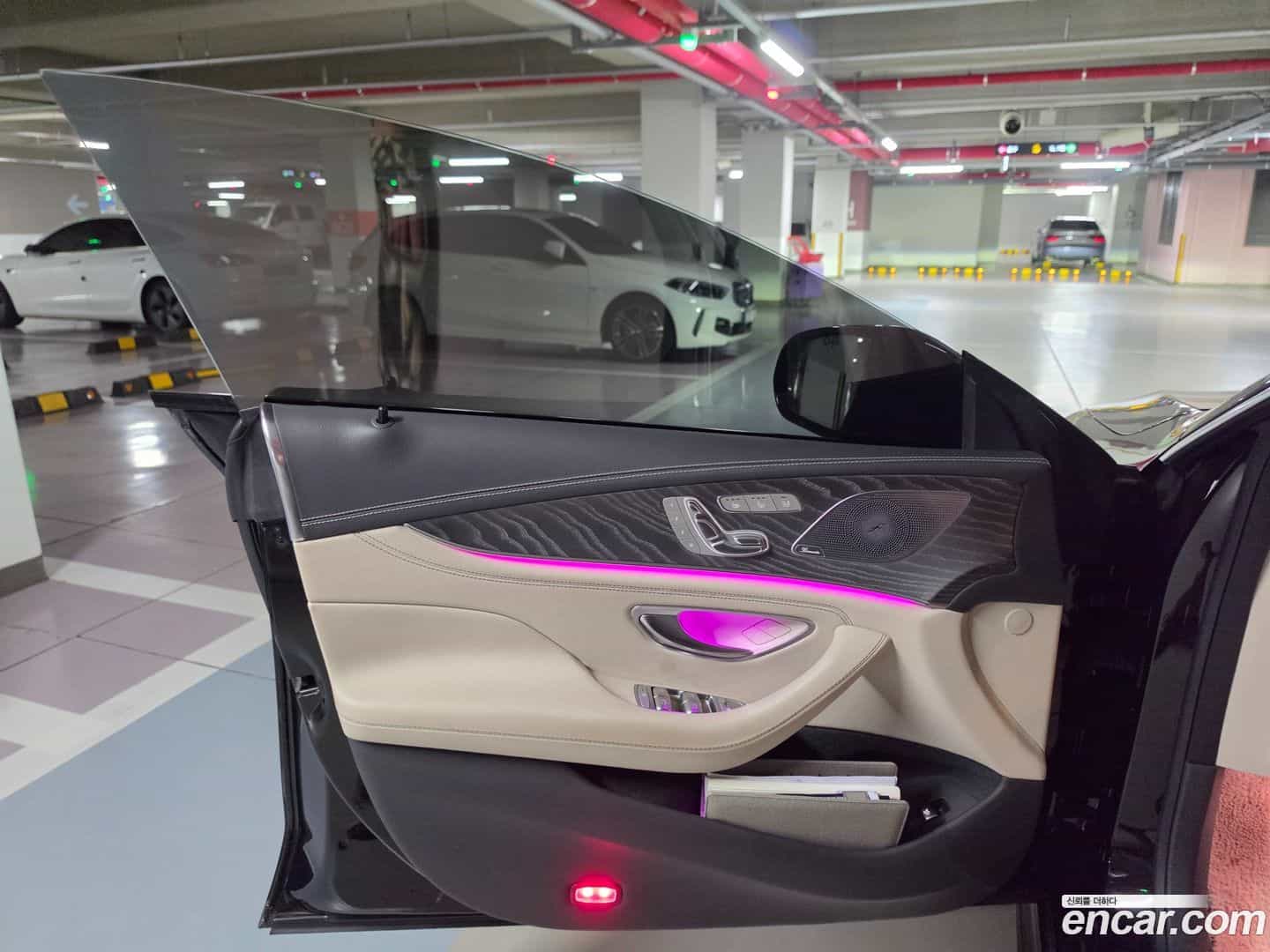 CLS-Class Mercedes-Benz 2022.10-OPTION-019