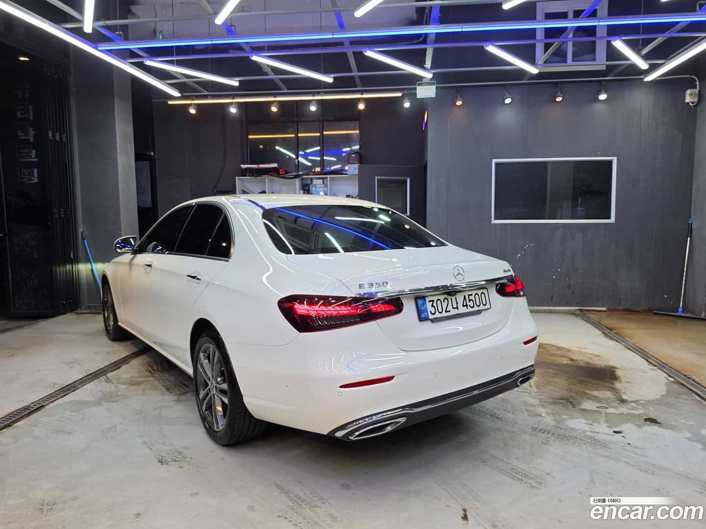 E-Class Mercedes-Benz 2022.2-OUTER-006