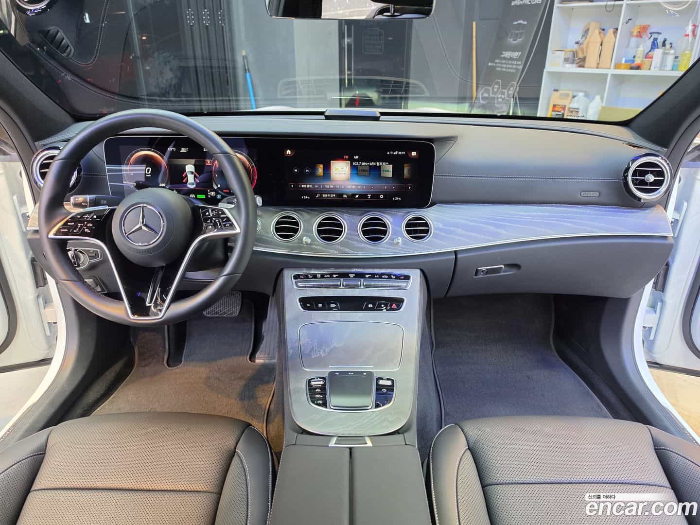 E-Class Mercedes-Benz 2022.2-INNER-009