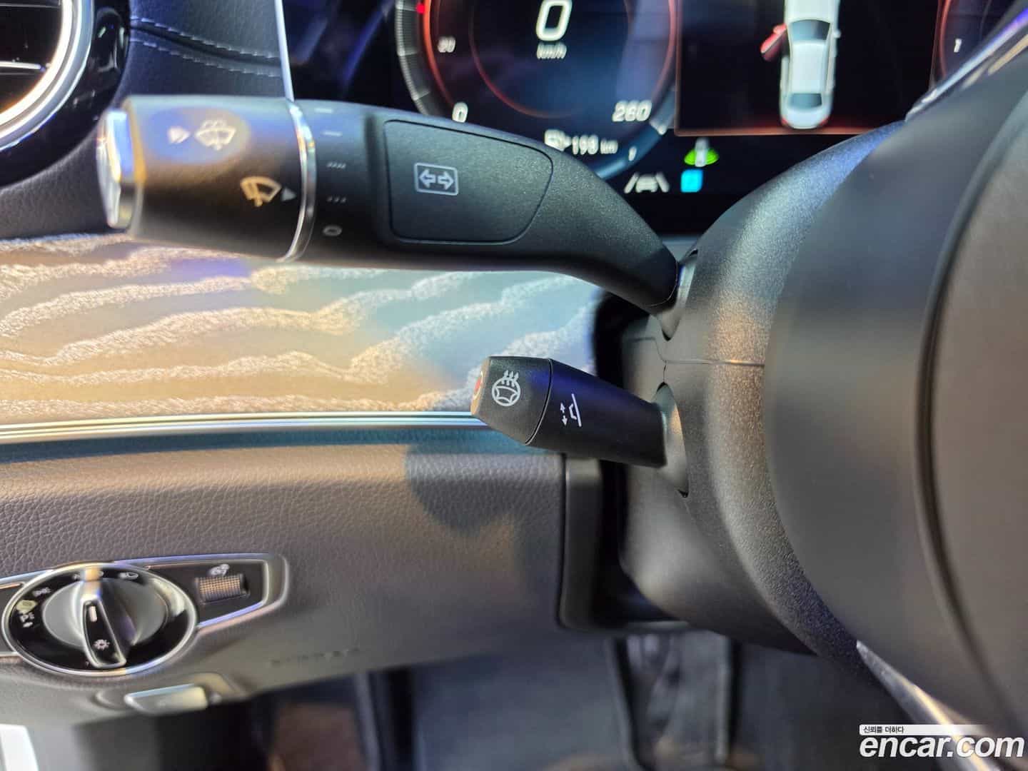 E-Class Mercedes-Benz 2022.2-OPTION-020