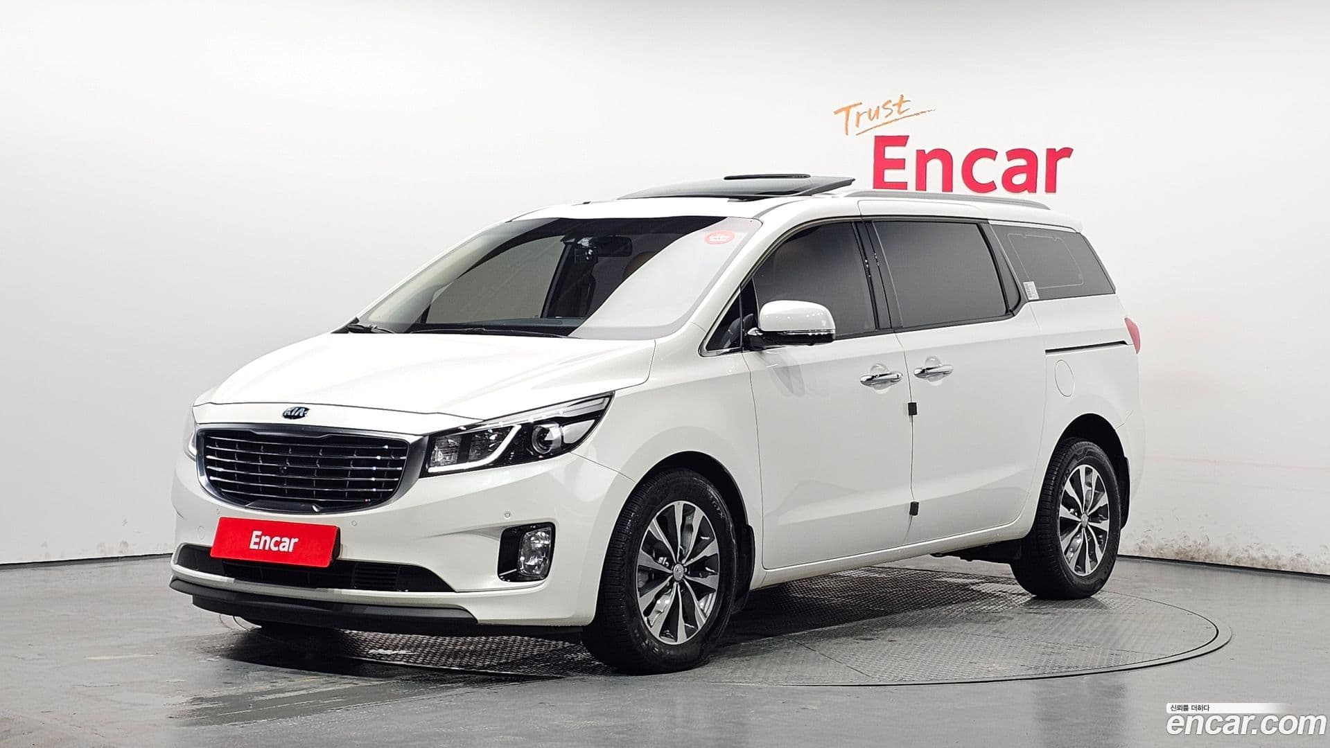 Main__Slider__Photo:Canival Kia 2017.7-0