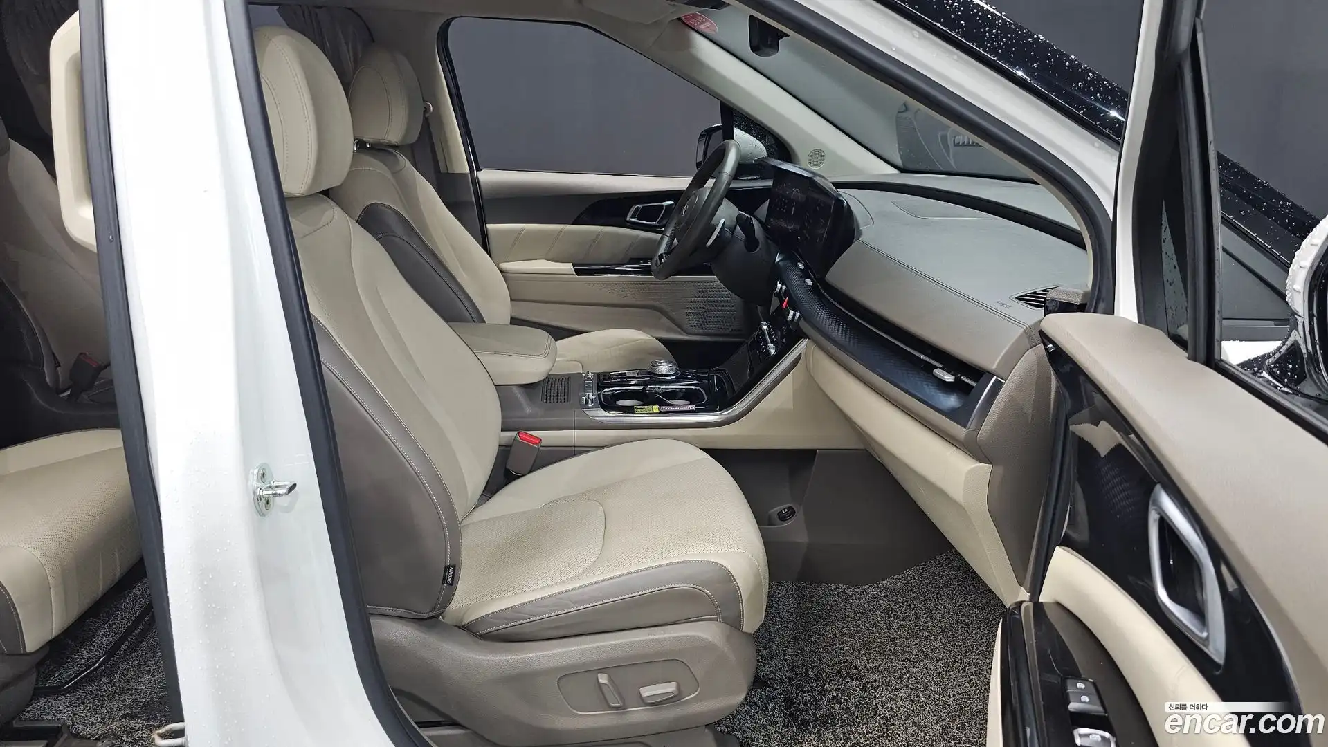 Canival Kia 2021.2-INNER-036