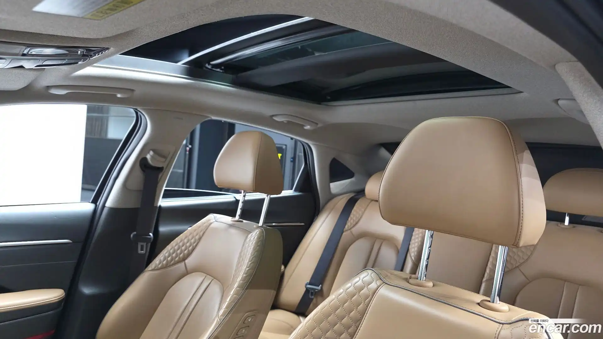 Sonata Hyundai 2019.7-OPTION-023