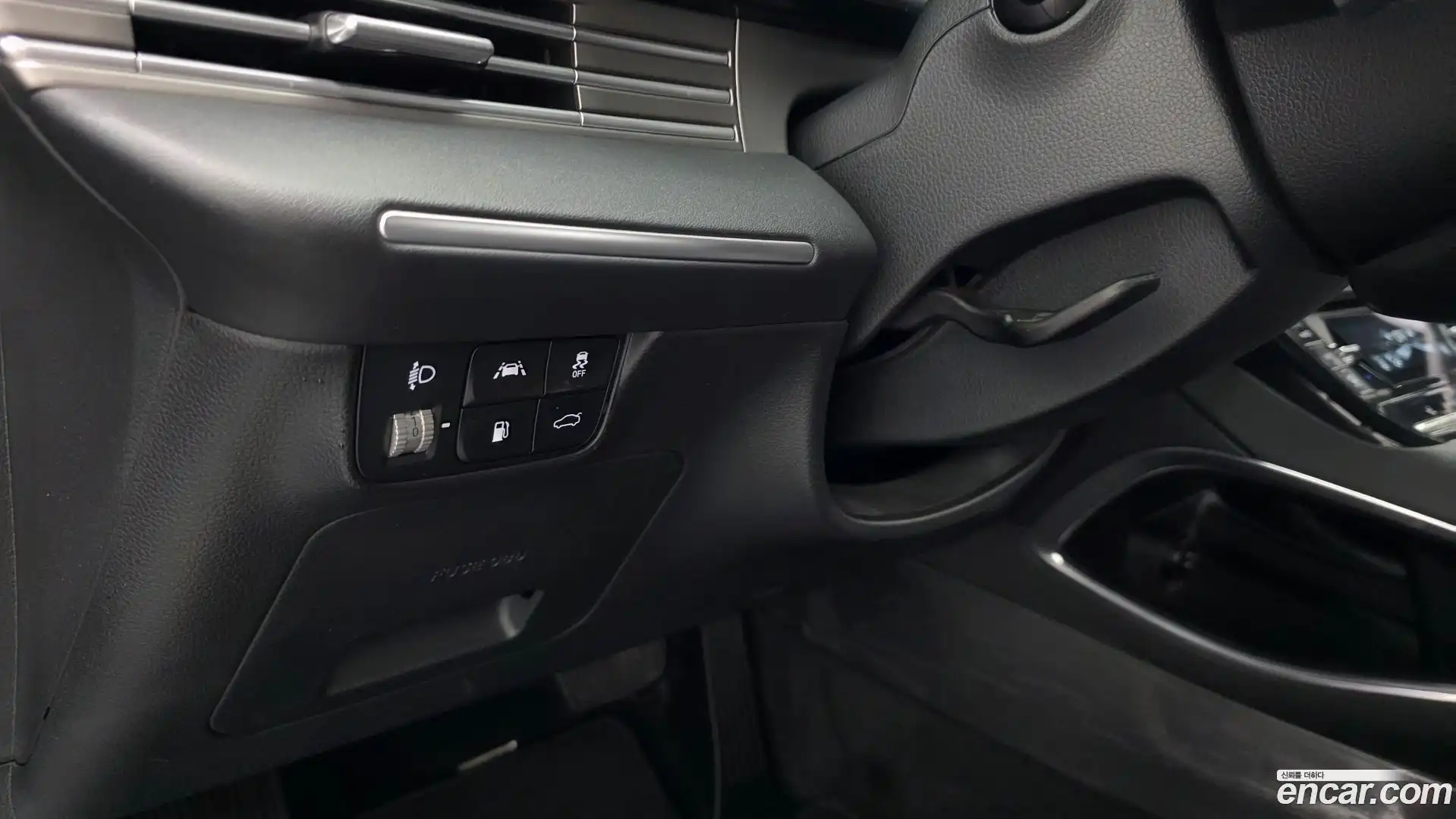 Grandeur Hyundai 2022.5-OPTION-024