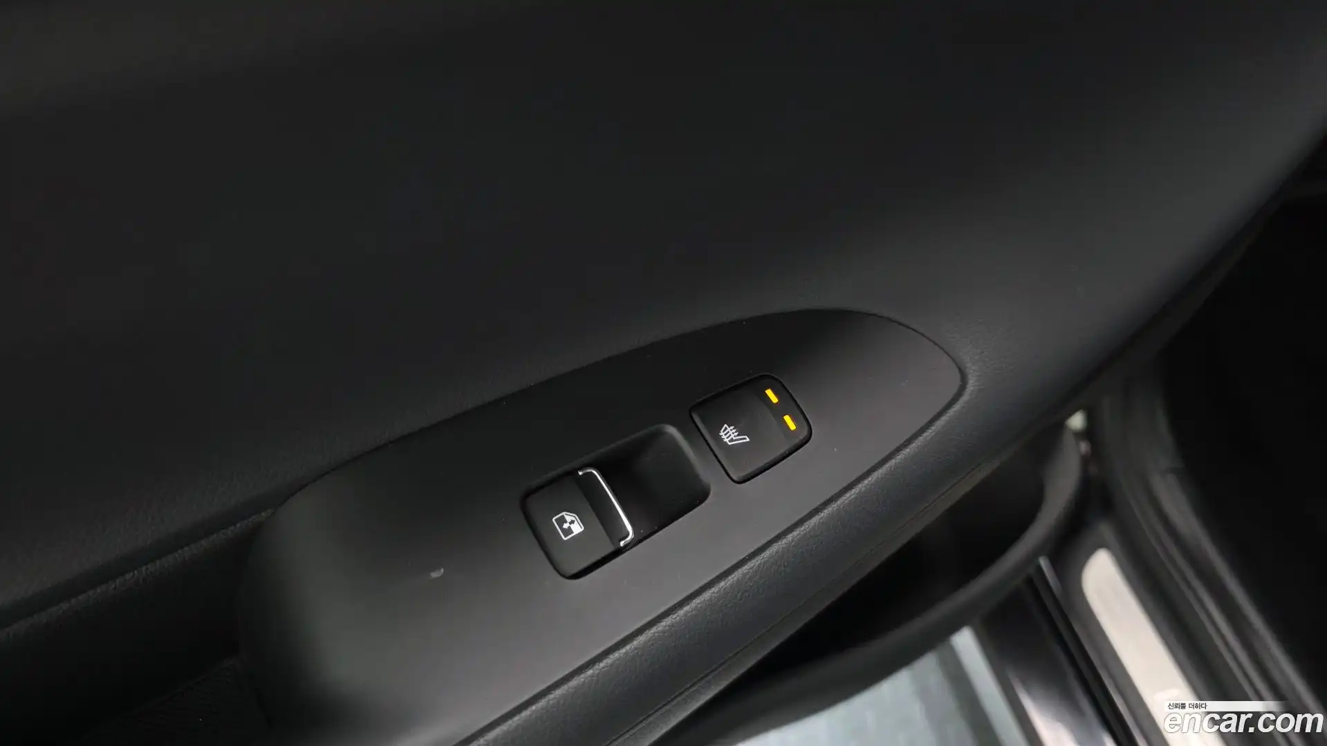 Grandeur Hyundai 2022.5-OPTION-042