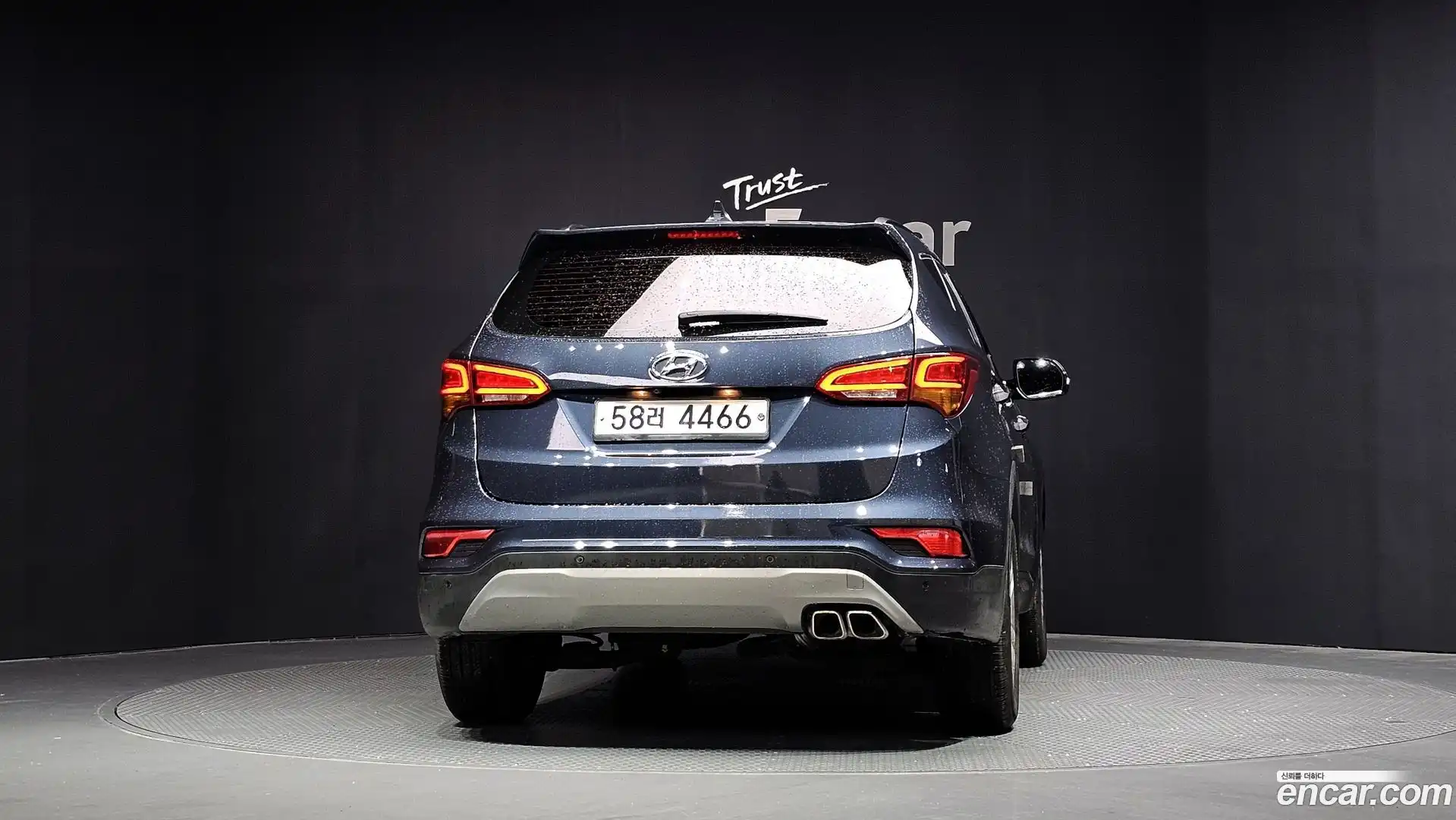 Santafe Hyundai 2018.1-OUTER-004